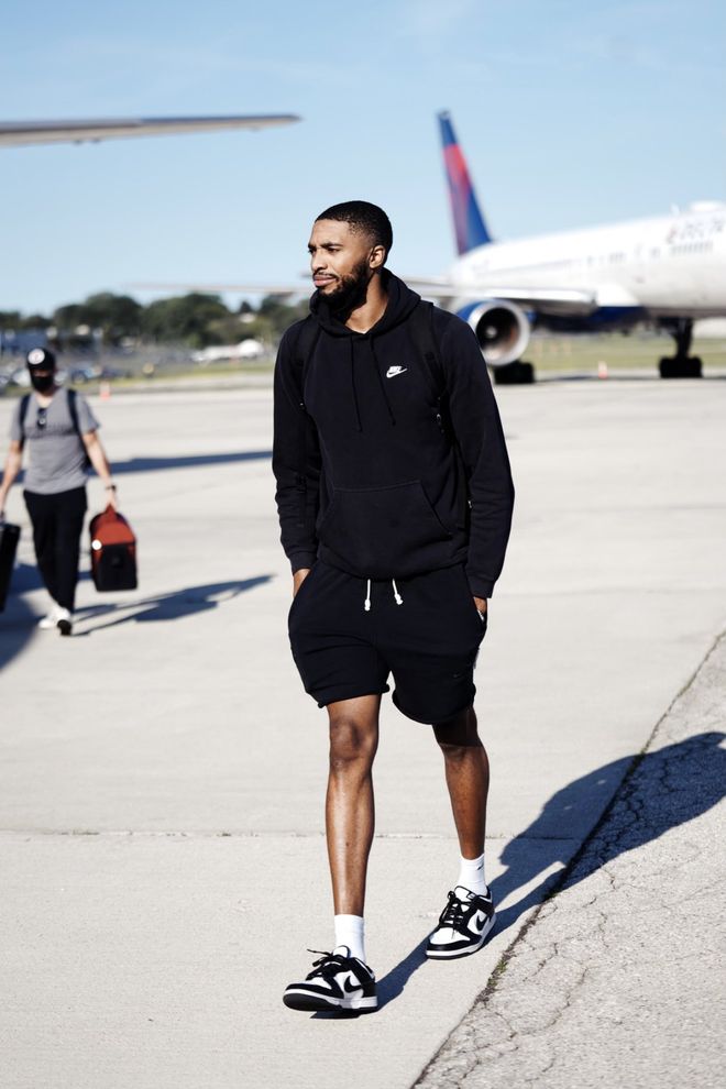 kaiyun-密尔沃基雄鹿队最新消息